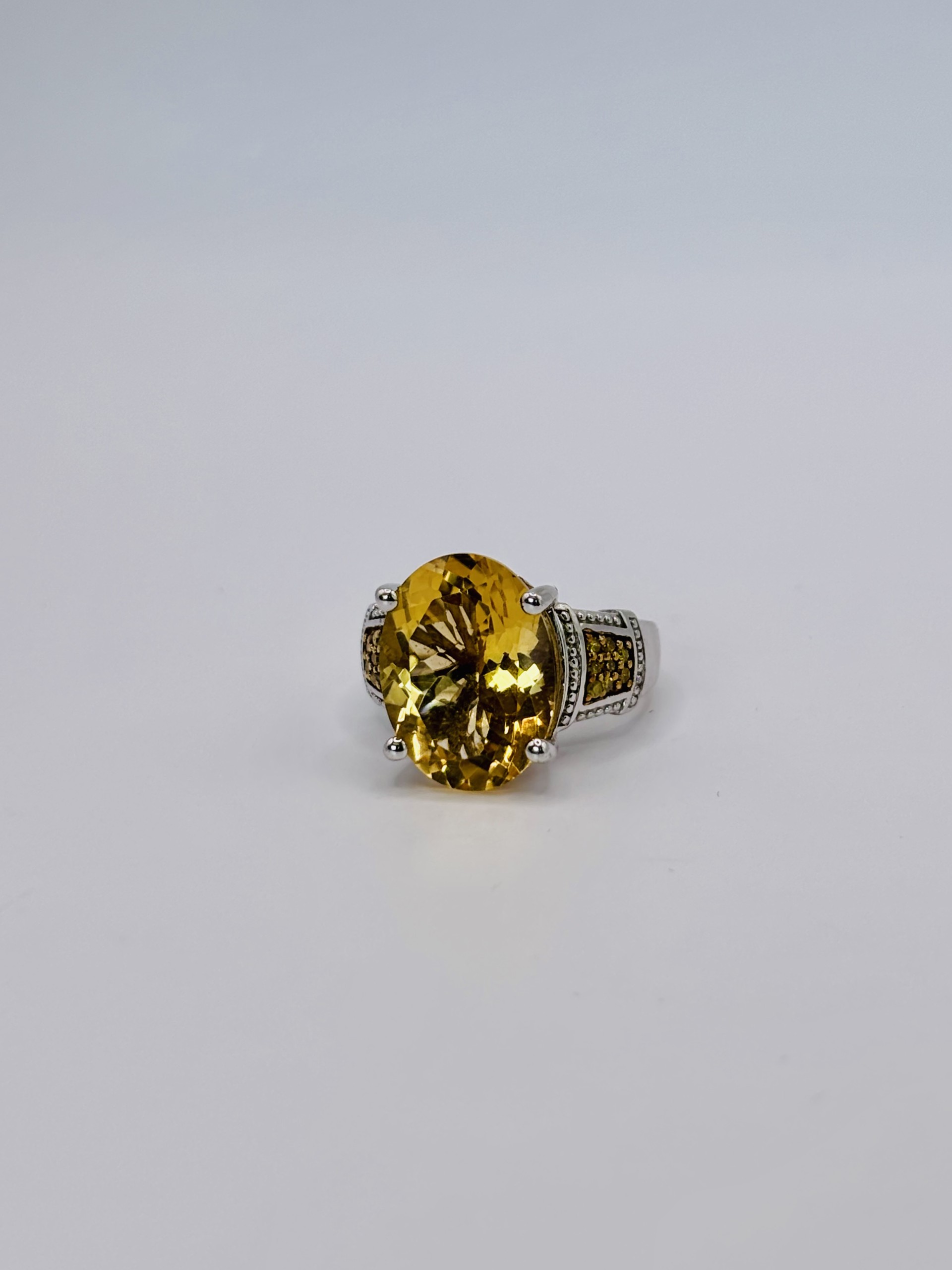 Oval Citrine Ring